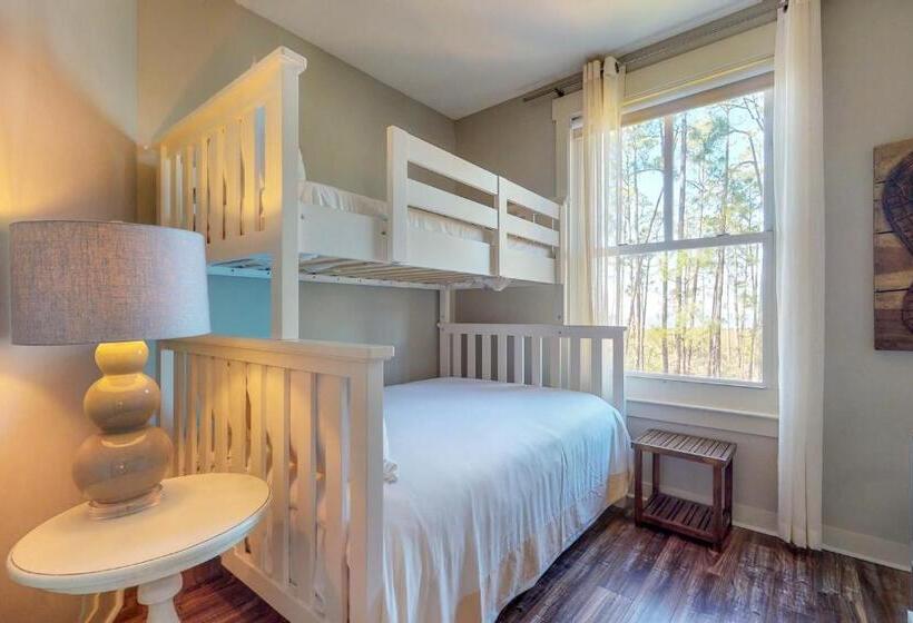 ホテル Bahia Condos