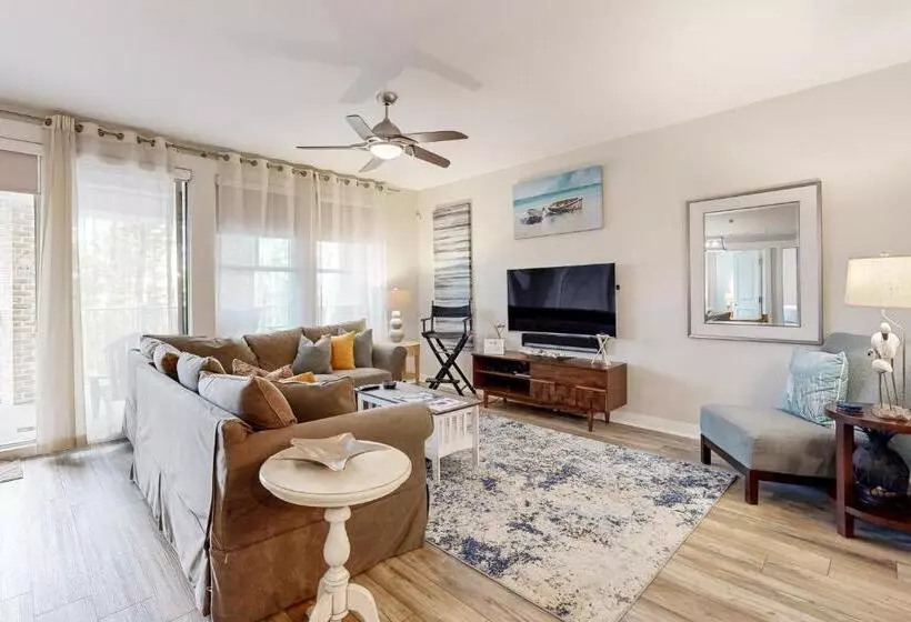 Hotelli Bahia Condos