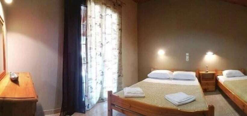 هتل Belmare Studios