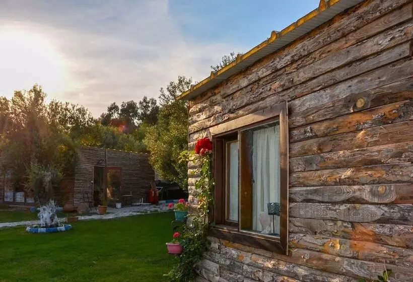 Hotelli Cakir Bungalov Evi