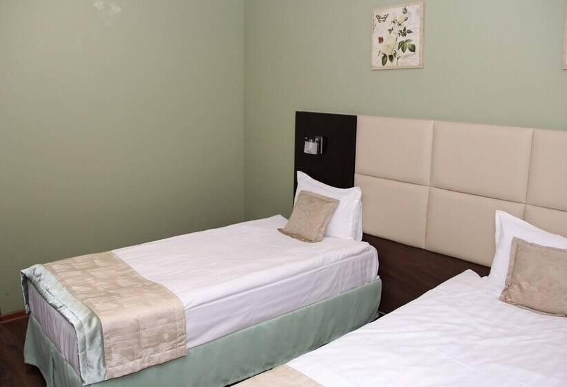 בית מלון כפרי De Paris