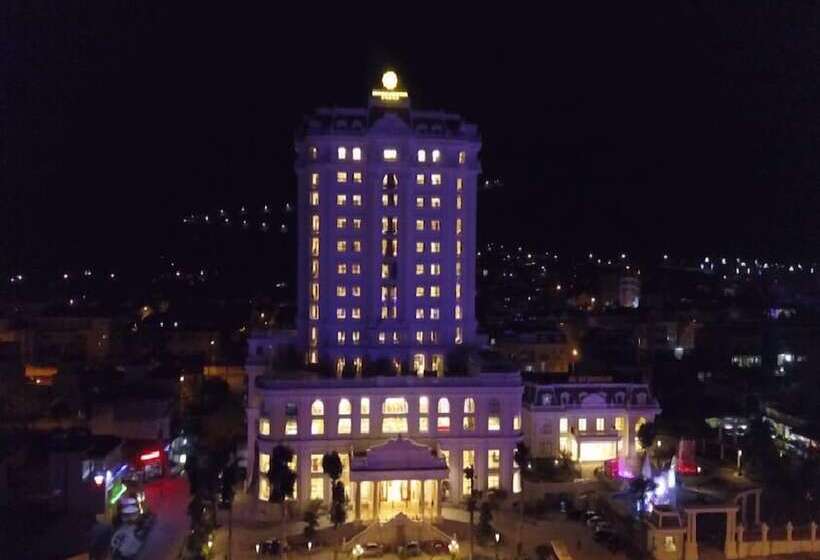 هتل Hoang Nham Luxury