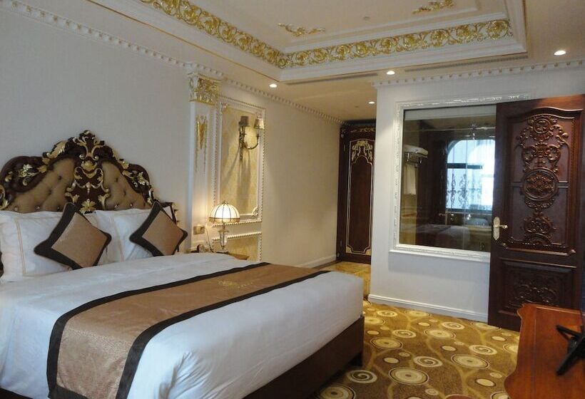 هتل Hoang Nham Luxury