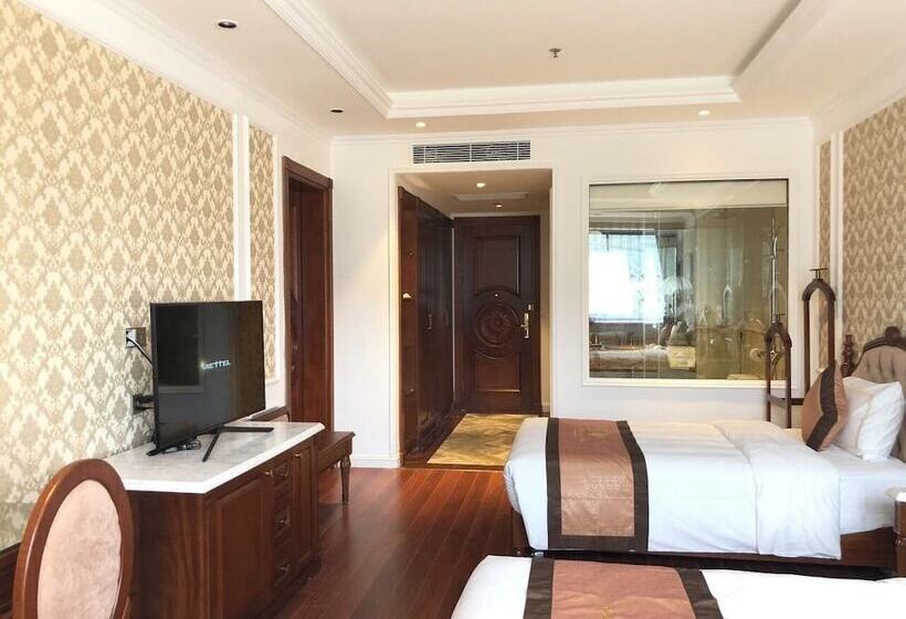 هتل Hoang Nham Luxury