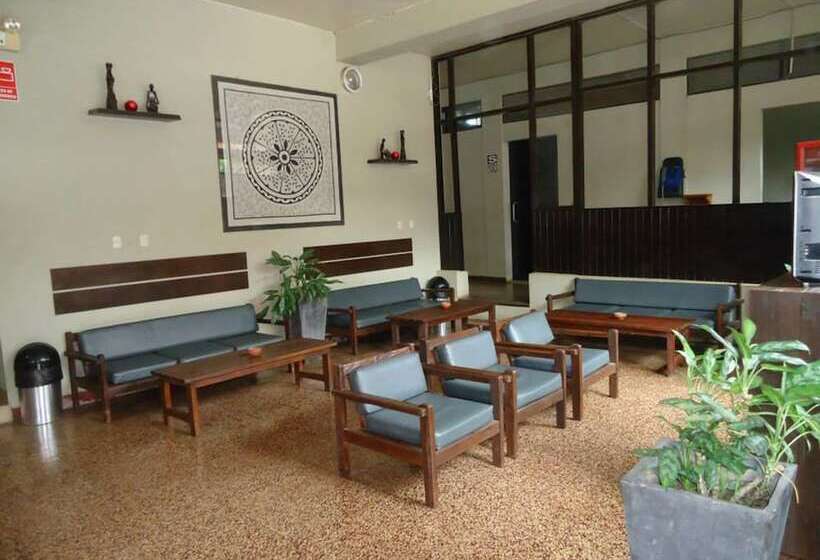 Hotel Hospedaje Komby