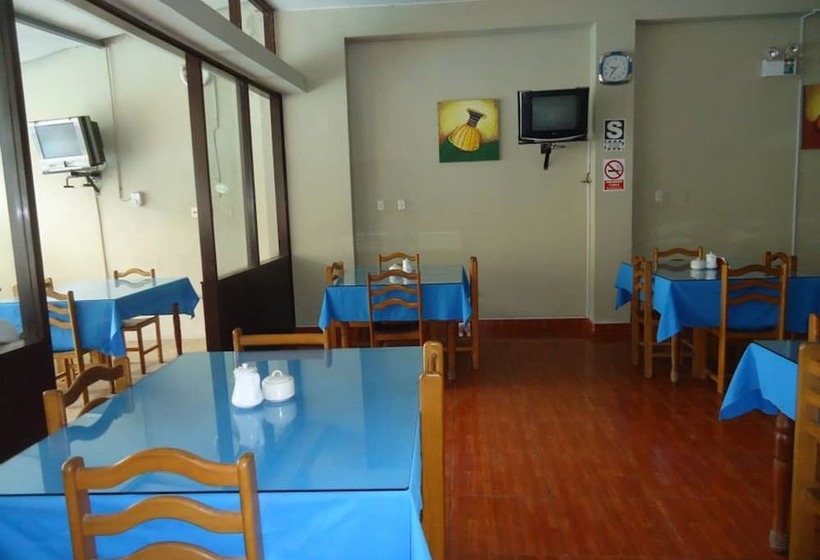 Hotel Hospedaje Komby