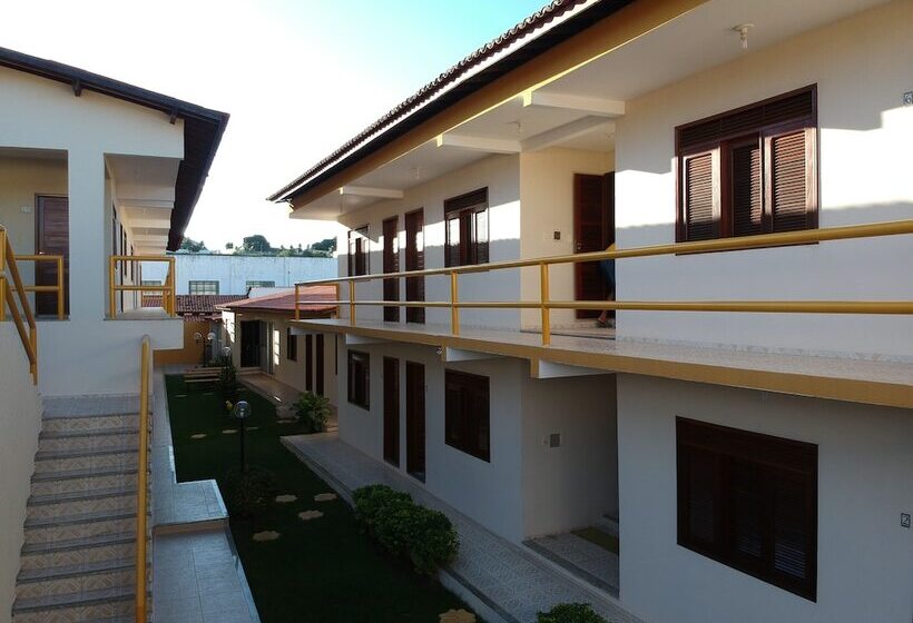 Отель Pensionato Dona Rosa