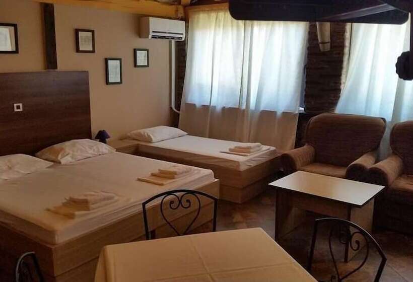 هتل The Movie Resort Apart