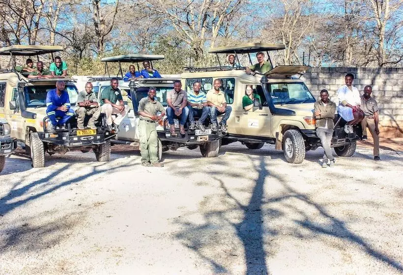 هتل Wild Dogs Lodge