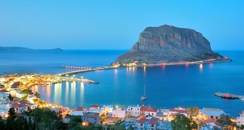 Lakonia Bay   Apartments