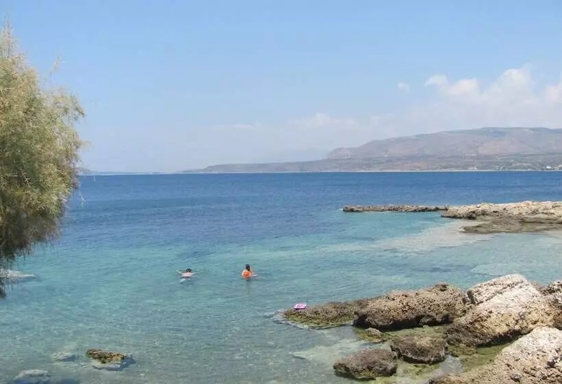 Lakonia Bay   Apartments