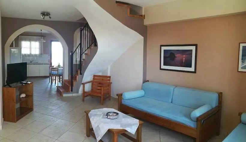 Lakonia Bay   Apartments