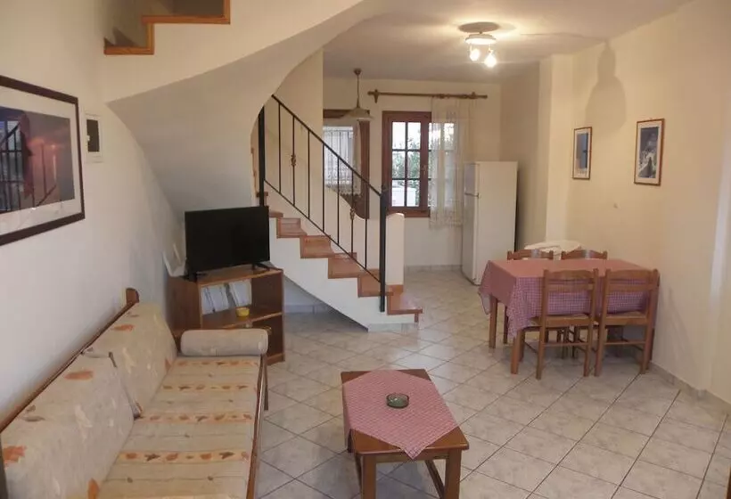 Lakonia Bay   Apartments