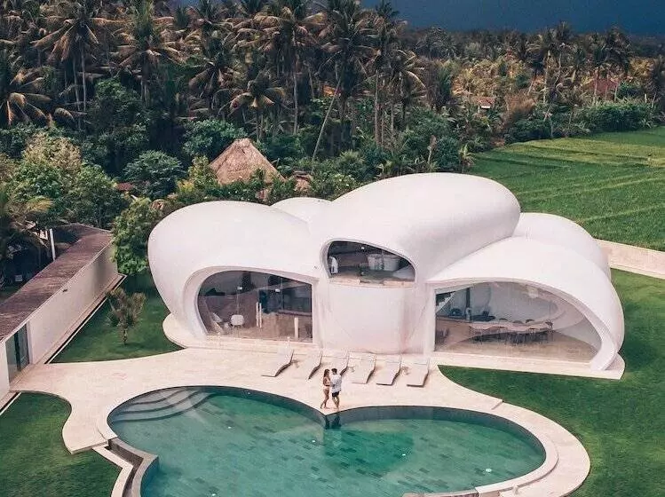 Majatalo Beachfront Villa The Cloud