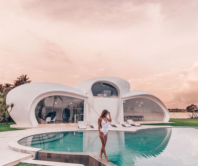 פנסיון Beachfront Villa The Cloud