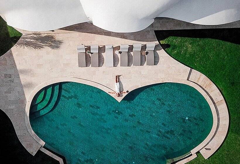 פנסיון Beachfront Villa The Cloud