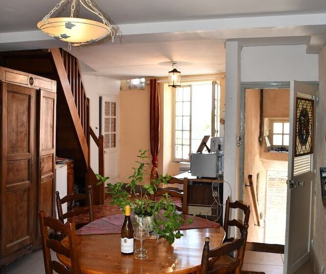 Pensionat Gite De Vezelay