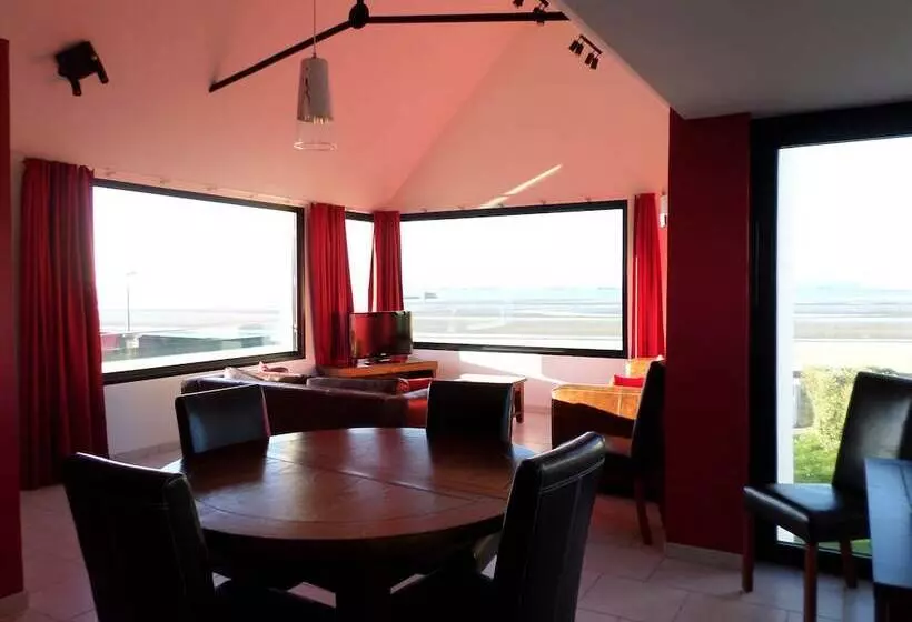 ペンション « Gîte « Arromanches »   « Bord De Mer » Pmr »