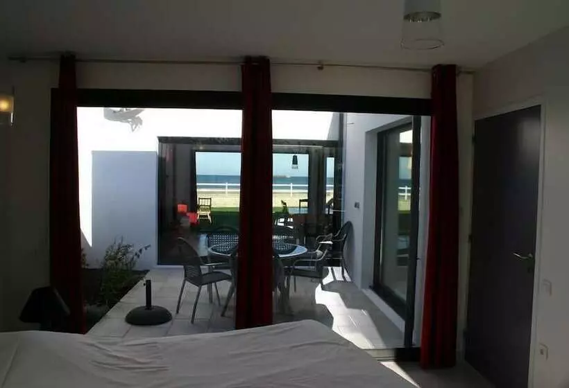 ペンション « Gîte « Arromanches »   « Bord De Mer » Pmr »