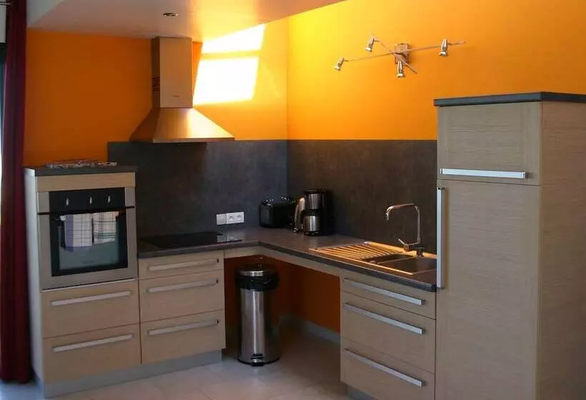 ペンション « Gîte « Arromanches »   « Bord De Mer » Pmr »