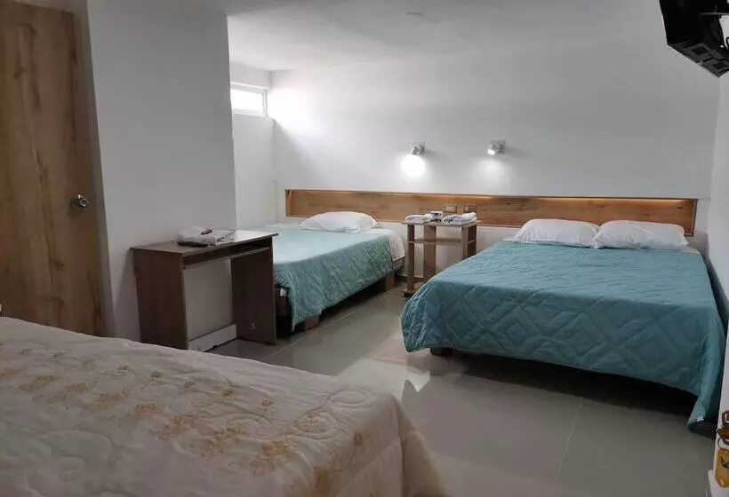 ペンション Hostal Central Casa Del Turista