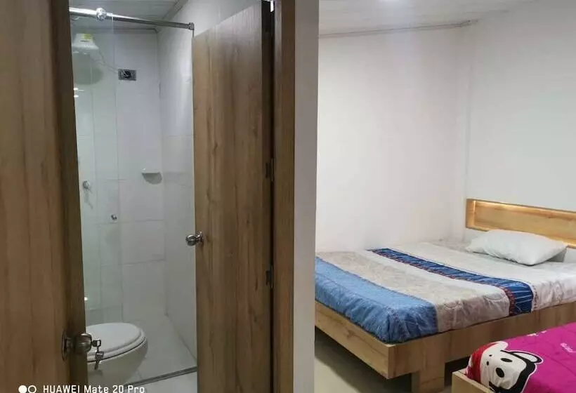 ペンション Hostal Central Casa Del Turista