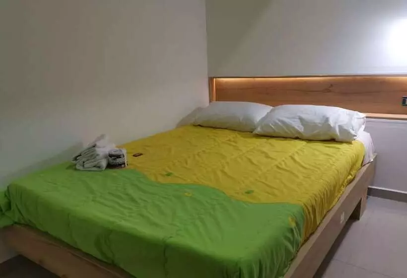 ペンション Hostal Central Casa Del Turista