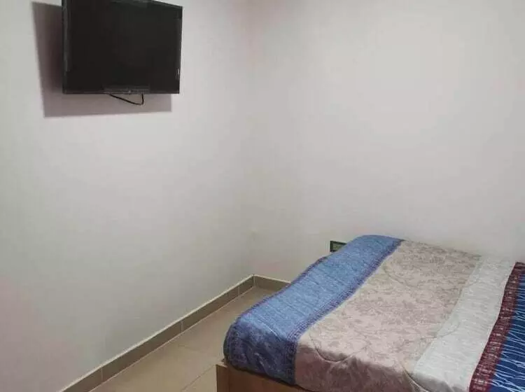ペンション Hostal Central Casa Del Turista