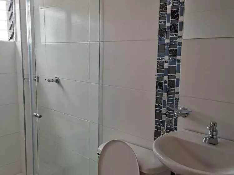 ペンション Hostal Central Casa Del Turista