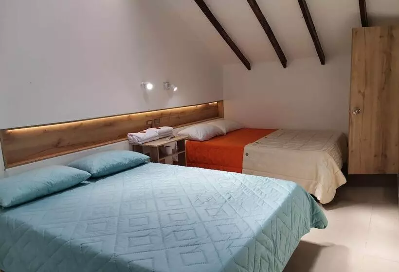 ペンション Hostal Central Casa Del Turista