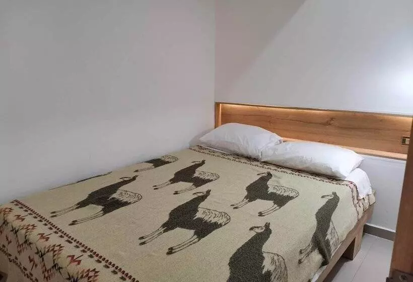 ペンション Hostal Central Casa Del Turista