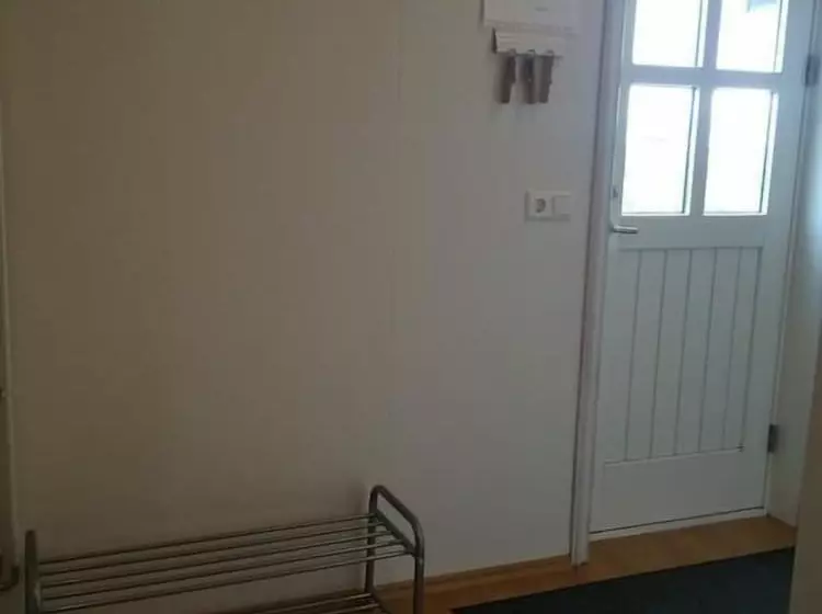 پانسیون Meyjarskemman Farm Stay