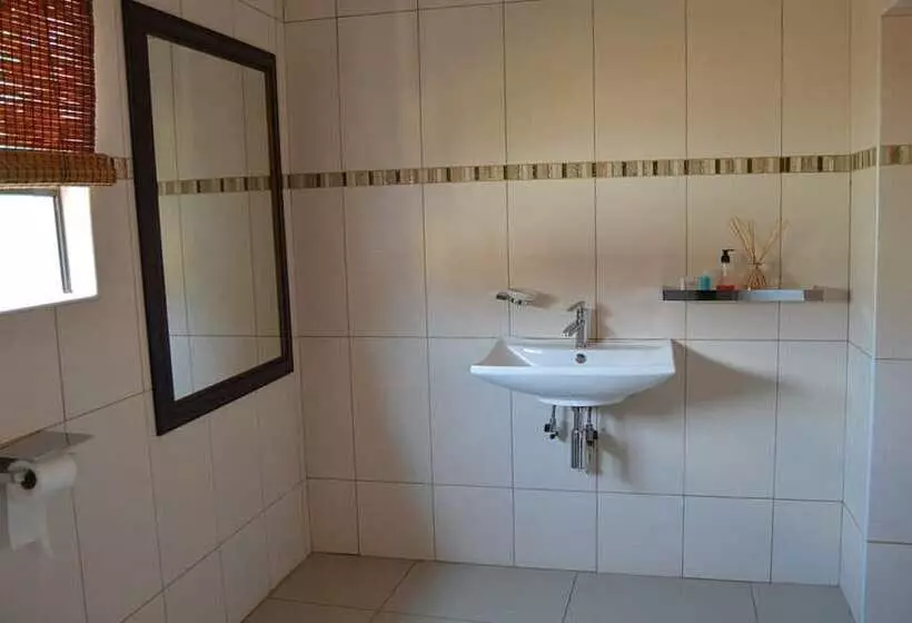 Majatalo Rantsho Lifestyle Guesthouse