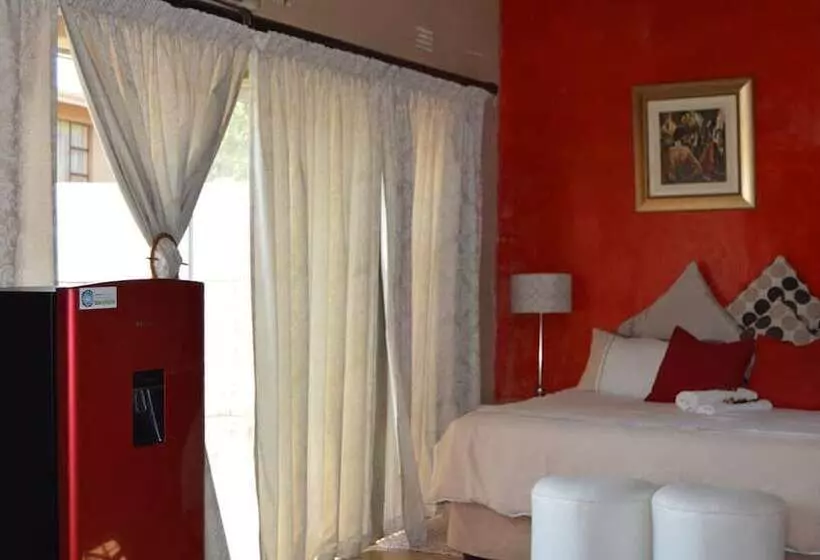 Majatalo Rantsho Lifestyle Guesthouse