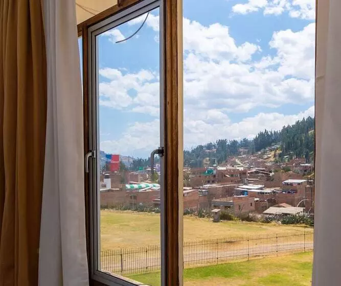 Real Hotel Huascaran