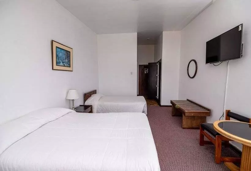 Real Hotel Huascaran