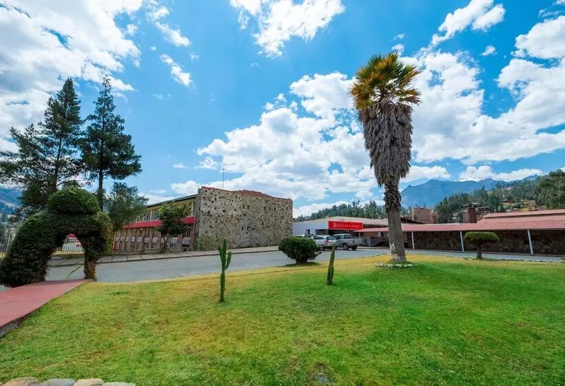 Real Hotel Huascaran