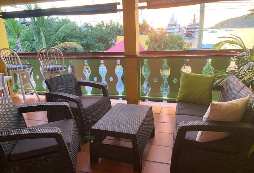 The Waterfront Inn Hostel