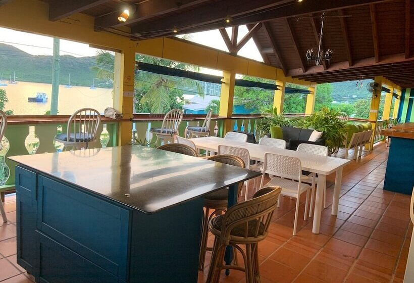 The Waterfront Inn Hostel