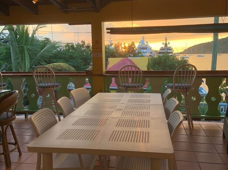 The Waterfront Inn Hostel