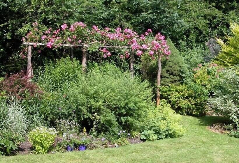 Winterbourne Cottage