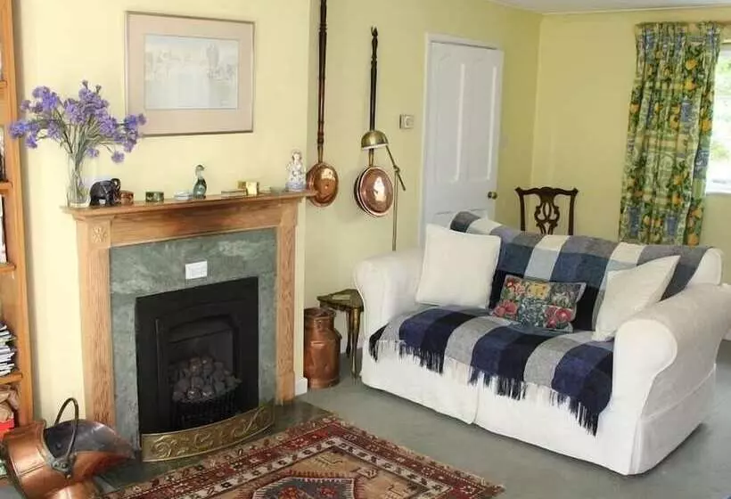 Winterbourne Cottage