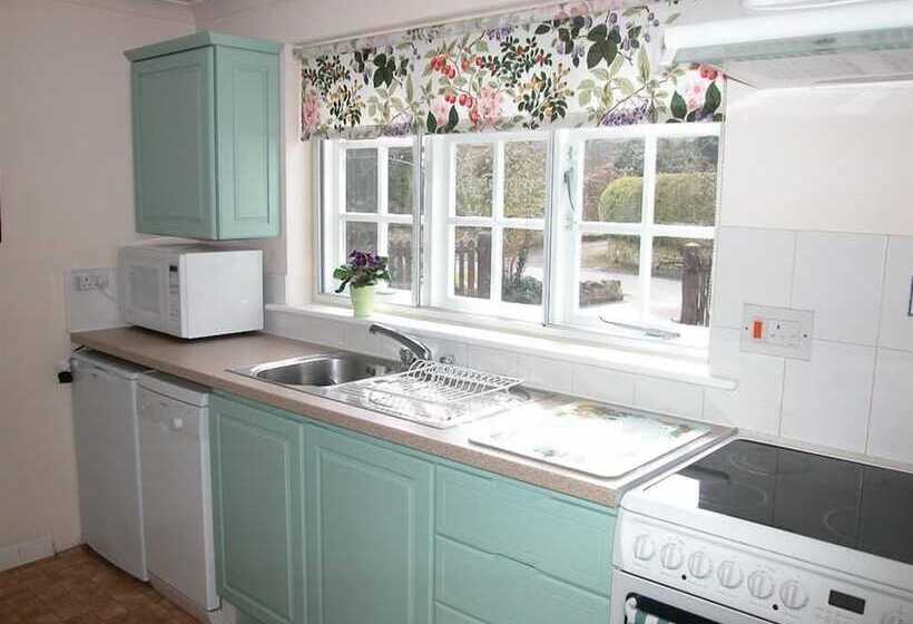 Winterbourne Cottage