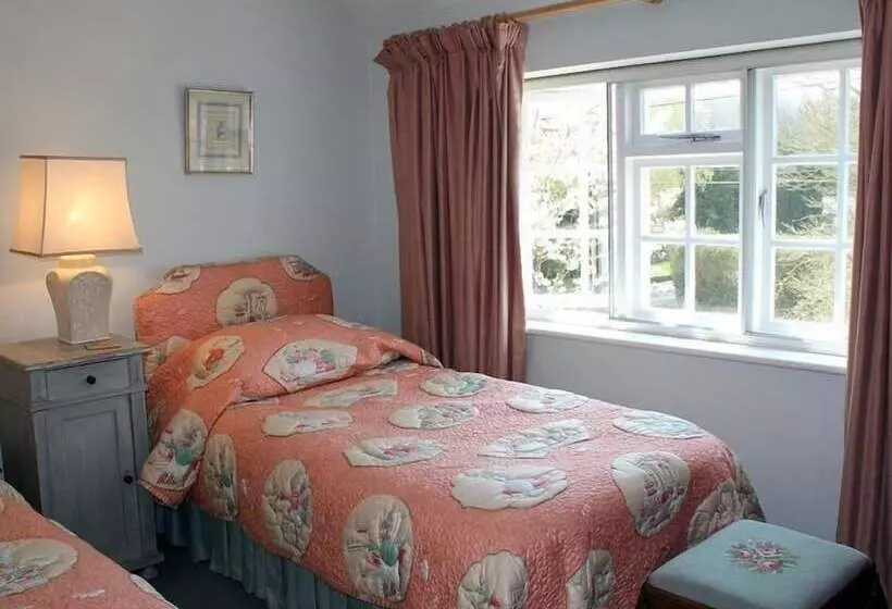Winterbourne Cottage