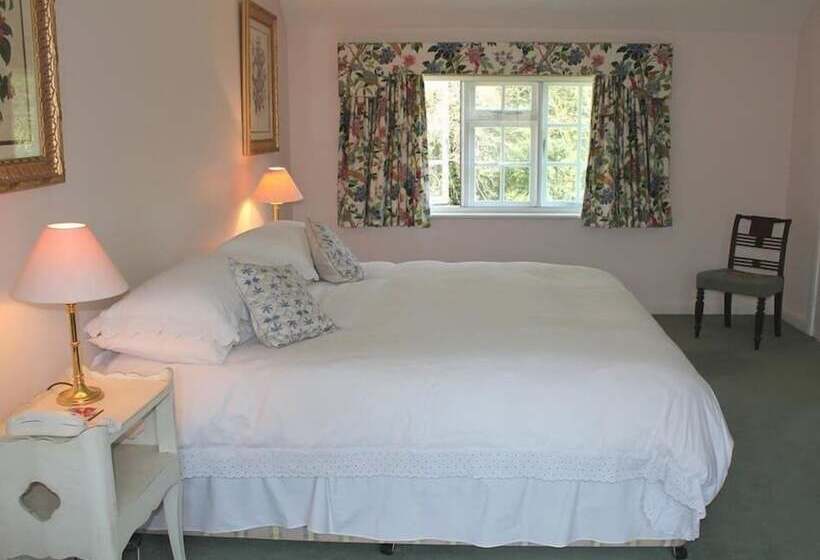 Winterbourne Cottage