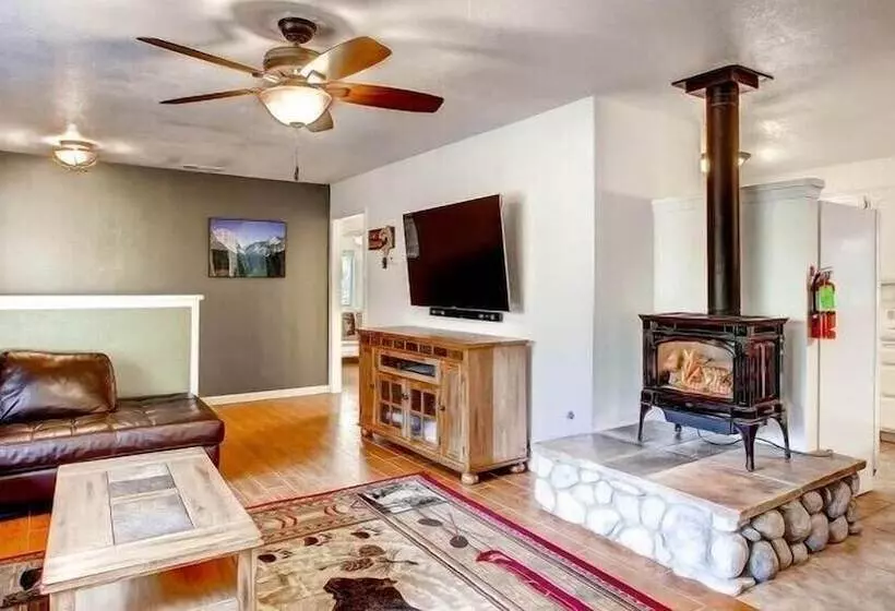 Yosemite Scenic Wonders  Golden Trout