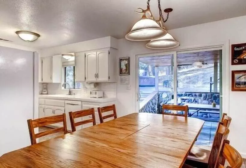 Yosemite Scenic Wonders  Golden Trout