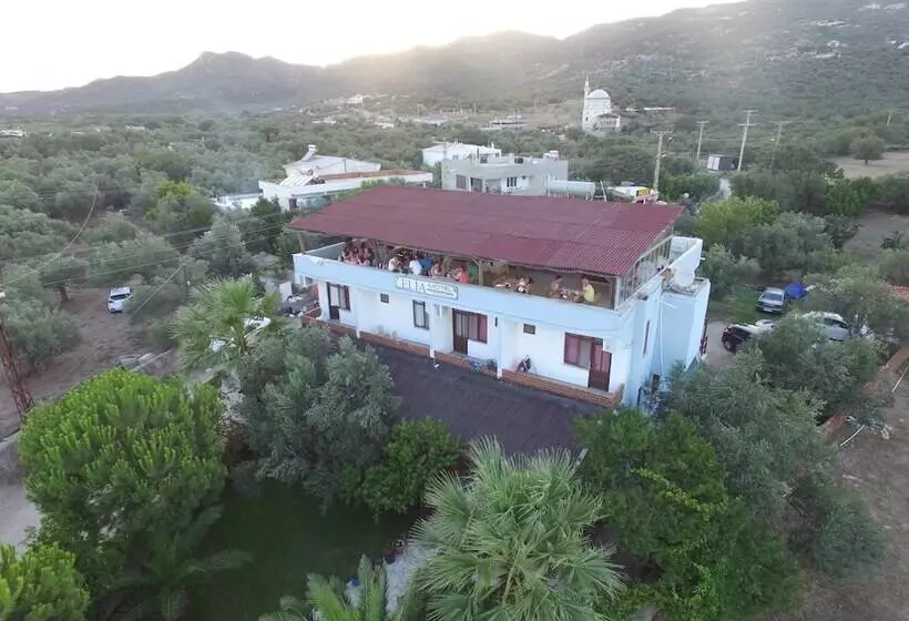 Assos Elia Motel