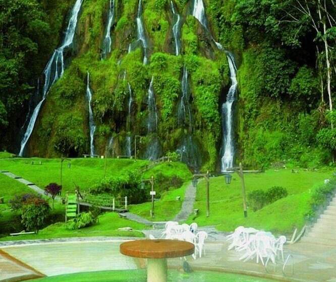 تختخواب و صبحانه Finca Villa Nora