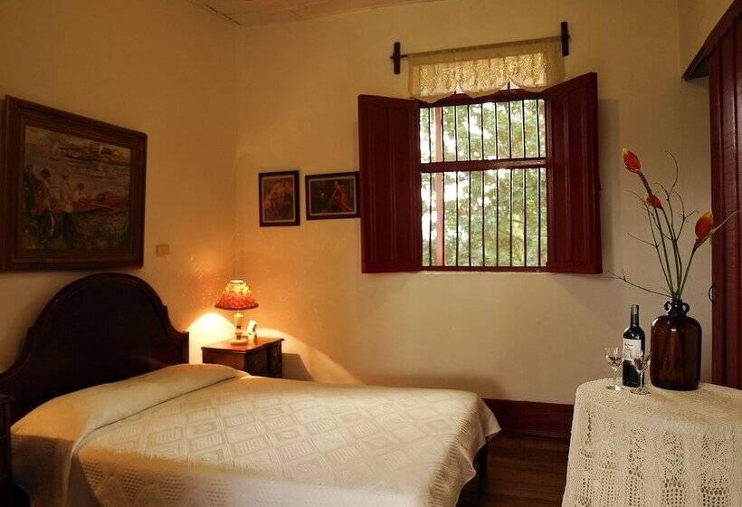 تختخواب و صبحانه Finca Villa Nora